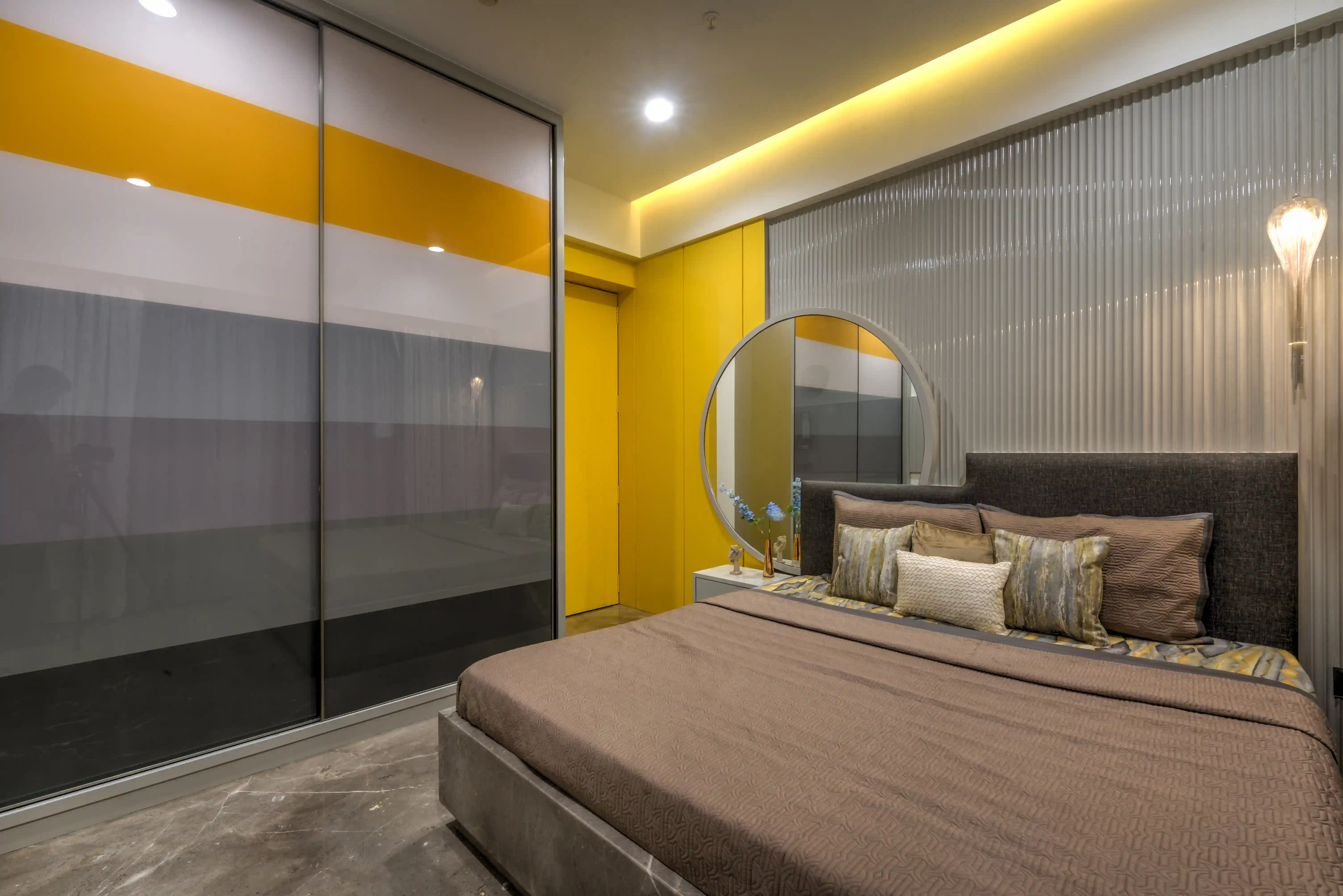 DSC_5333_4_5_tonemapped_result